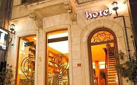 Cumbali Luxury Boutique Hotel